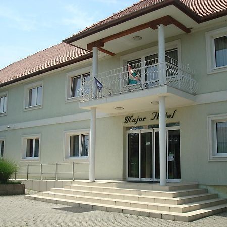 Major Hotel Es Paloc Apartmanhaz Szécsény Exteriér fotografie