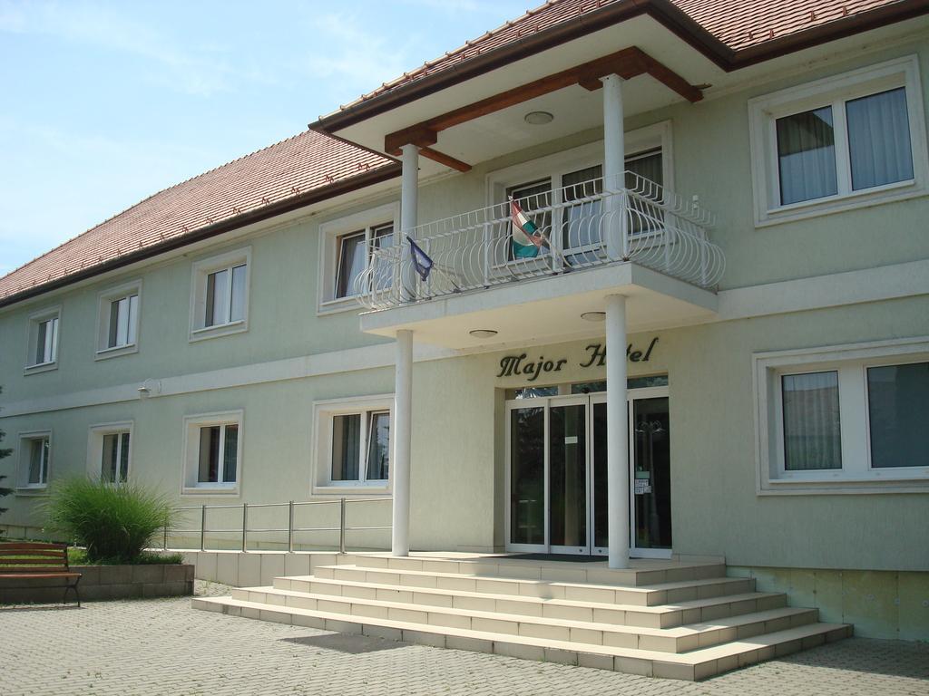 Major Hotel Es Paloc Apartmanhaz Szécsény Exteriér fotografie